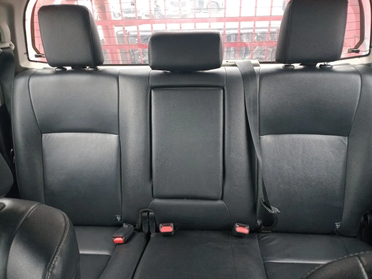 Toyota Hilux 2.8 Srv Diesel 4x4 Dob. Cab. At 4p año 2024