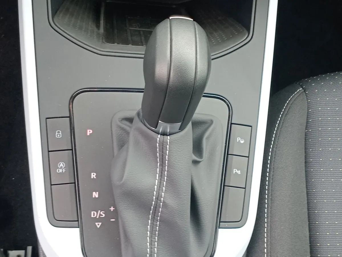 Seat Nuevo Arona 1.0 Tsi Style 4x2 At 5p año 2025