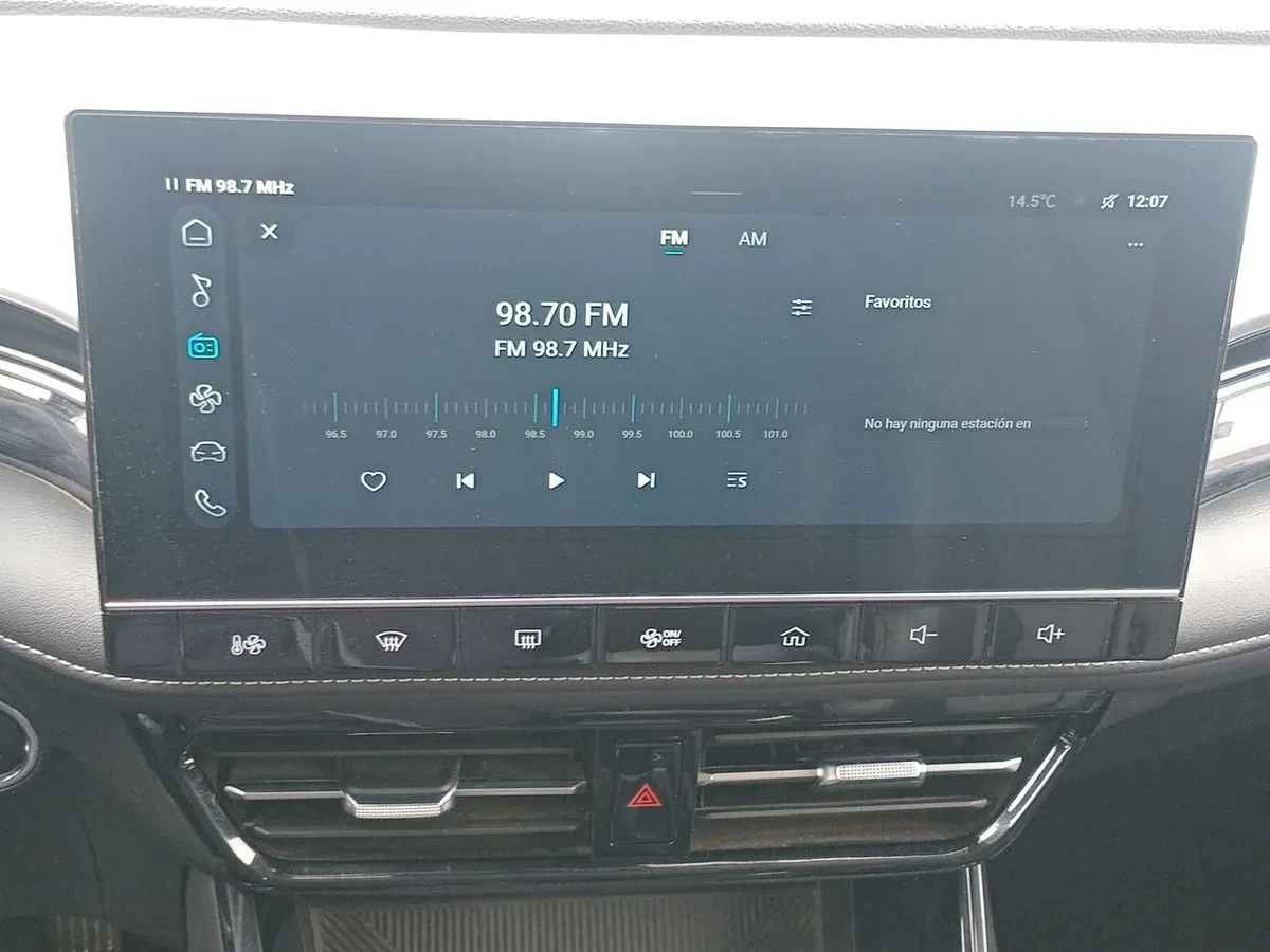 MG 5 1.5 Com 4x2 Mt 4p año 2026