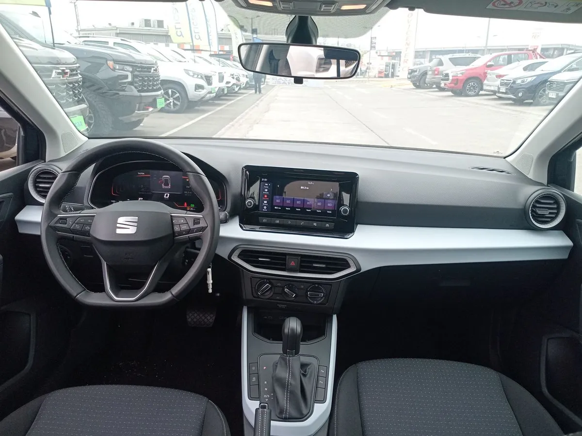 Seat Nuevo Arona 1.0 Tsi Style 4x2 At 5p año 2025