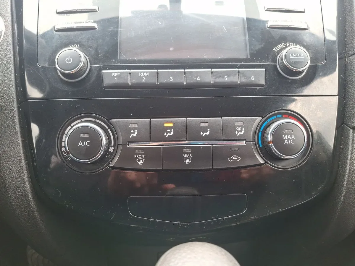 Nissan X-Trail 2.5 Sense 4x2 3row Cvt At 5p año 2019