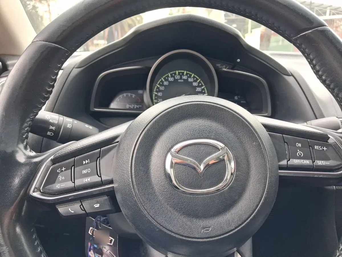 Mazda 3 2.0 V 4x2 Sedan 6mt 4p año 2019