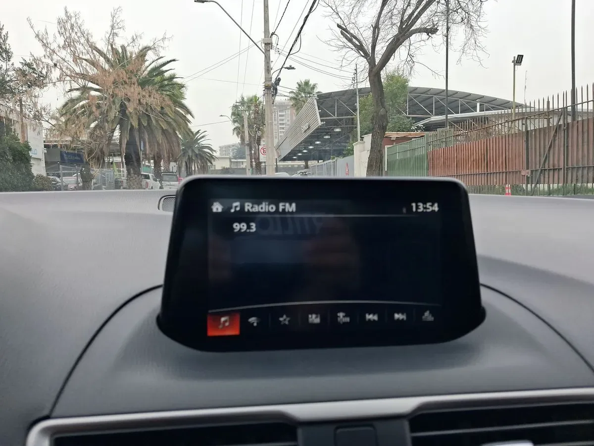 Mazda 3 2.0 V 4x2 Sedan 6mt 4p año 2019