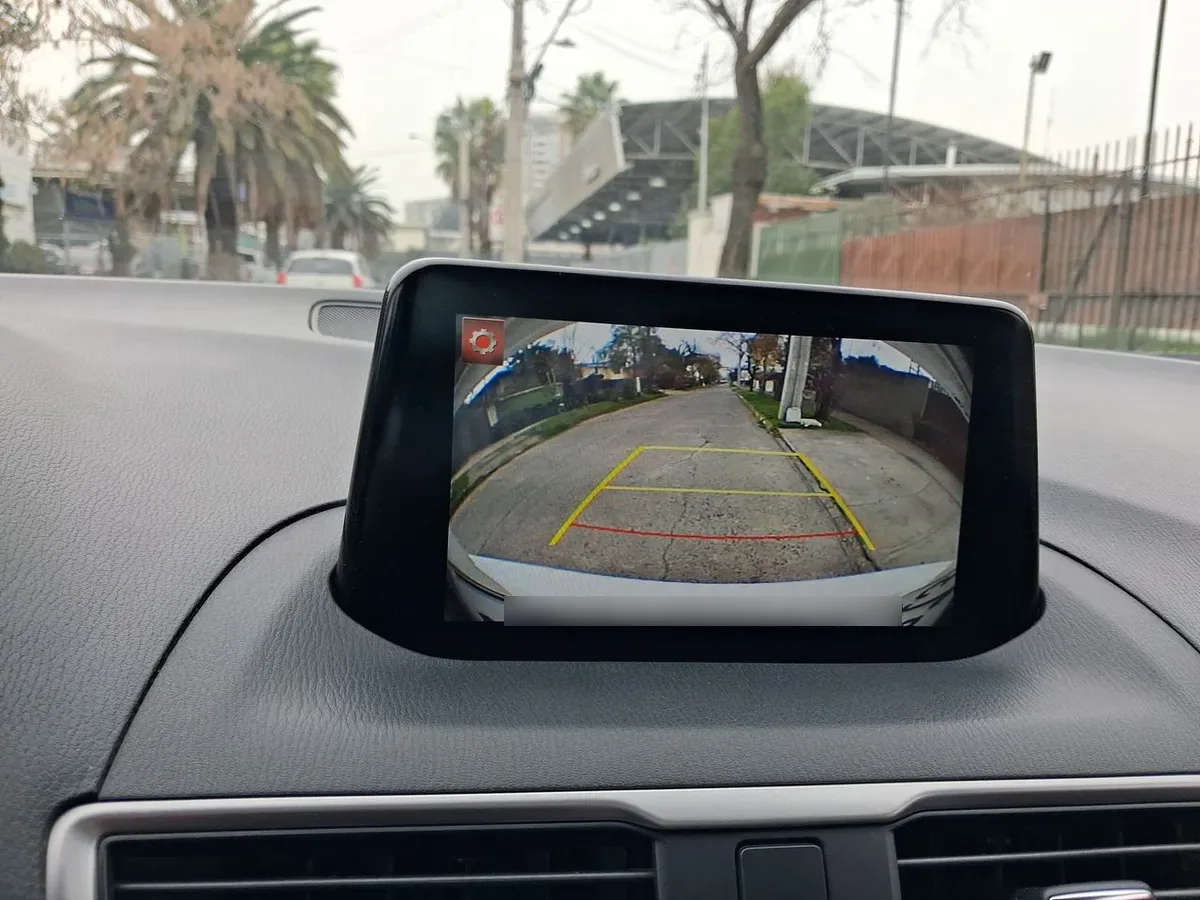 Mazda 3 2.0 V 4x2 Sedan 6mt 4p año 2019
