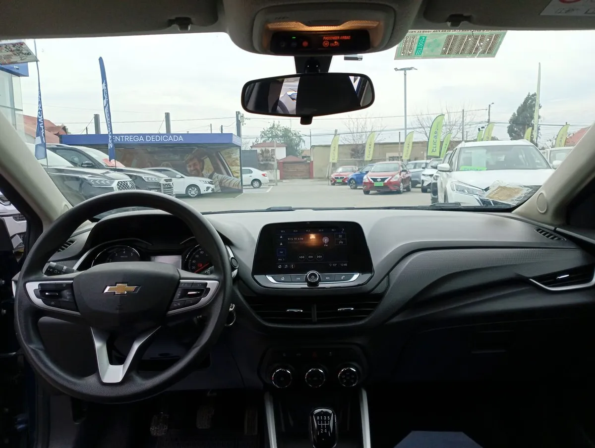 Chevrolet Onix 1.0t Lt 4x2 Sedan Mt 4p año 2021