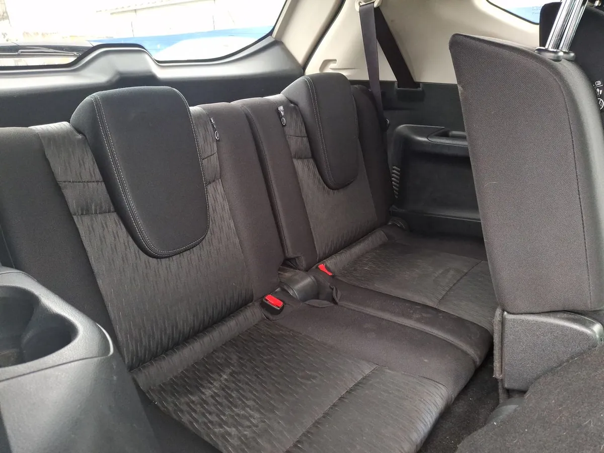 Nissan X-Trail 2.5 Sense 4x2 3row Cvt At 5p año 2019