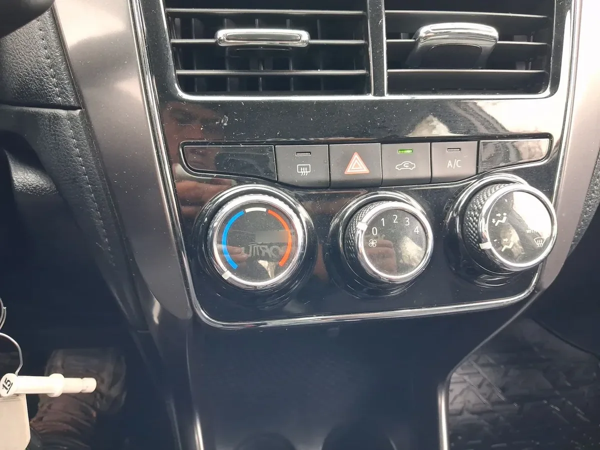 Toyota Yaris 1.5 Gli E 4x2 Mt 4p año 2022