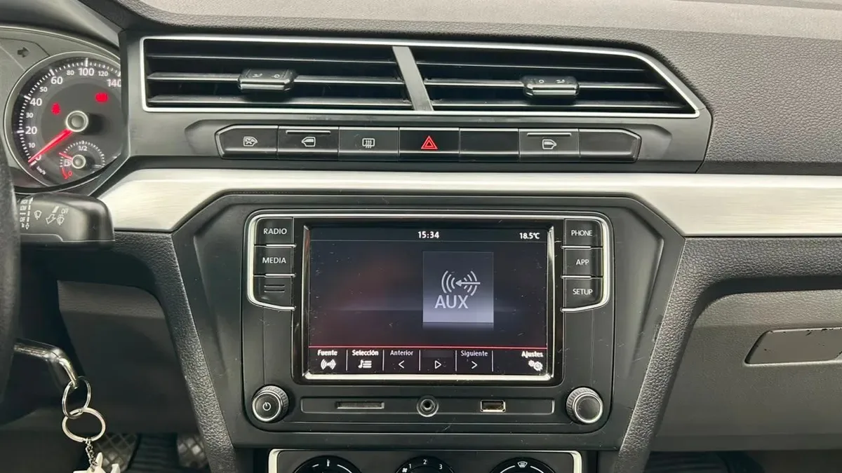 Volkswagen Voyage 1.6 Trendline Ac 2ab año 2022