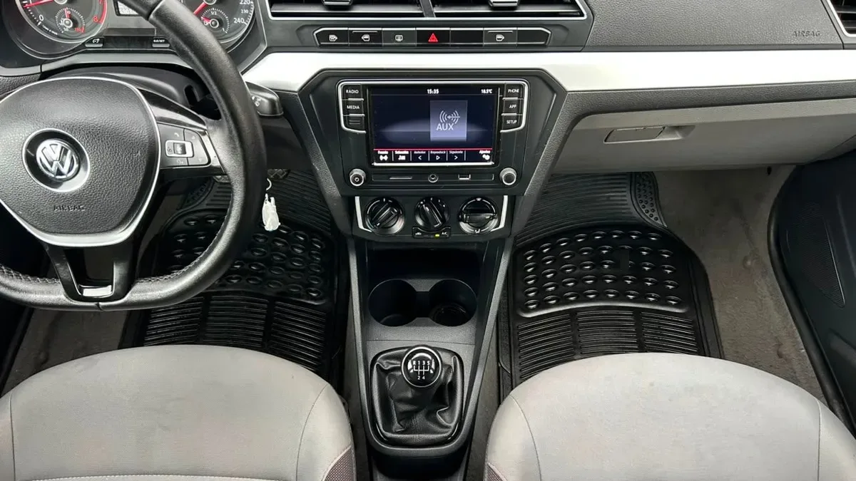 Volkswagen Voyage 1.6 Trendline Ac 2ab año 2022