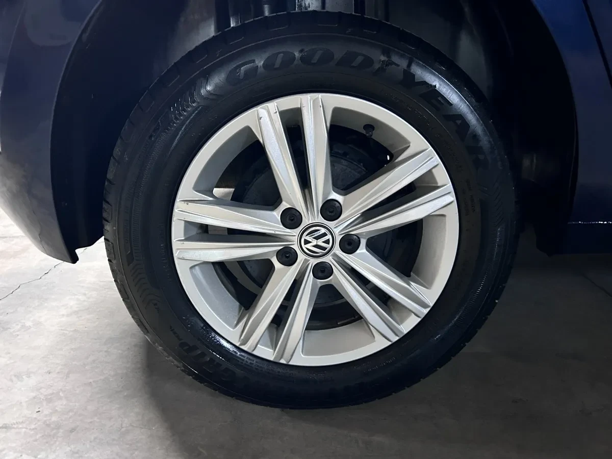 Volkswagen Polo 1.6 Trendline Mt año 2020