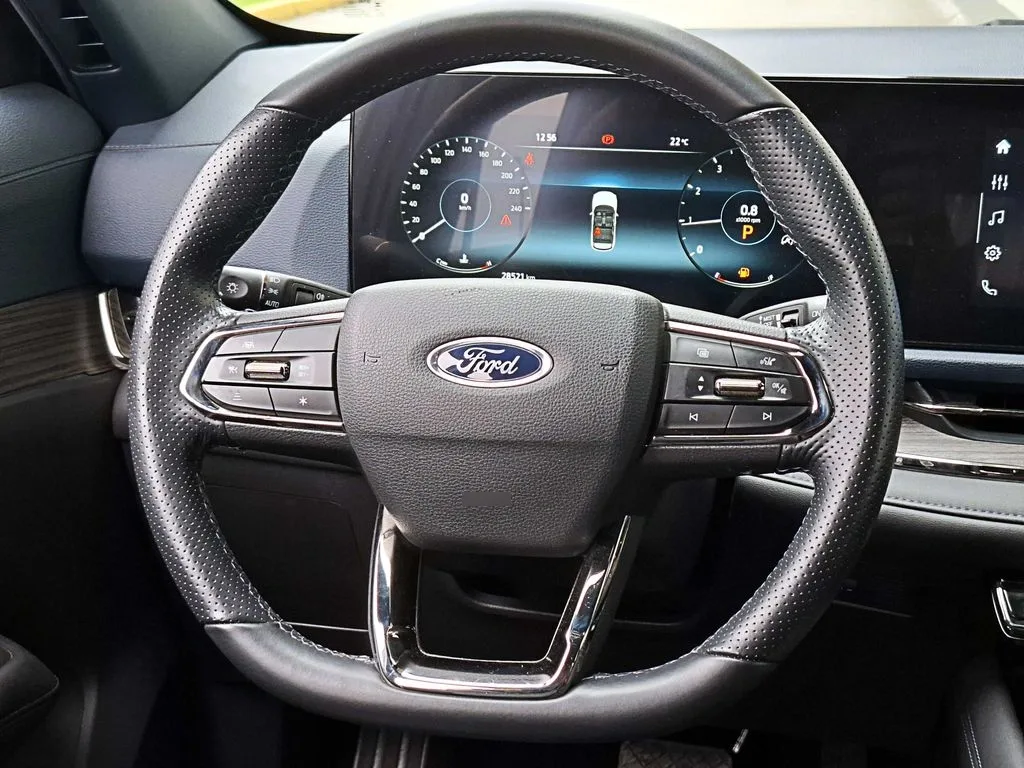 Ford Territory Titanium año 2024