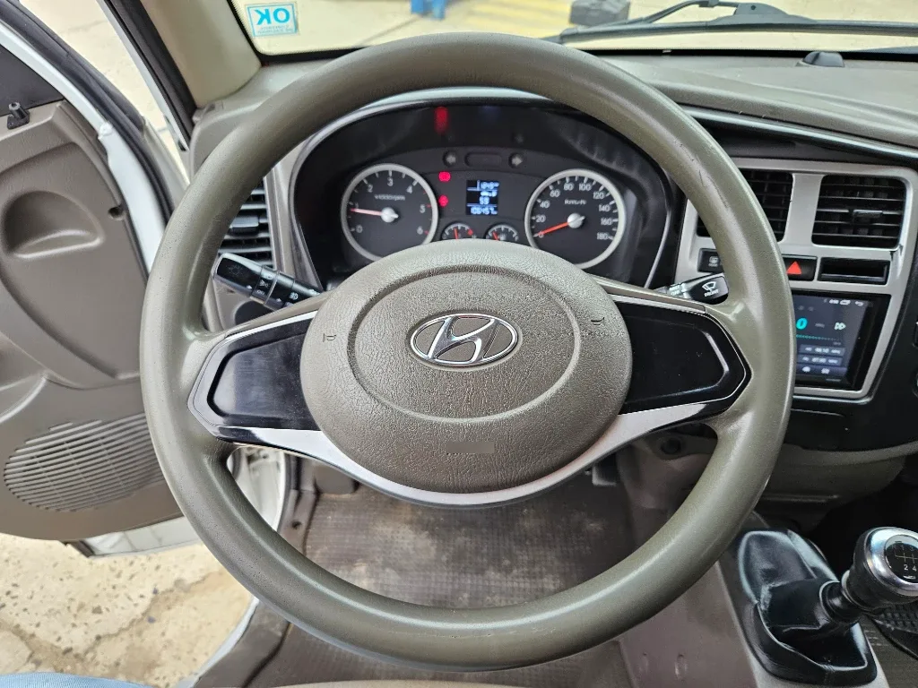 Hyundai Porter Porter C/s 2.5 Diesel C/aire año 2022