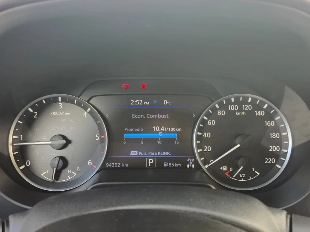 Nissan Navara D Cab 4x4 Xe 2.3 At año 2023