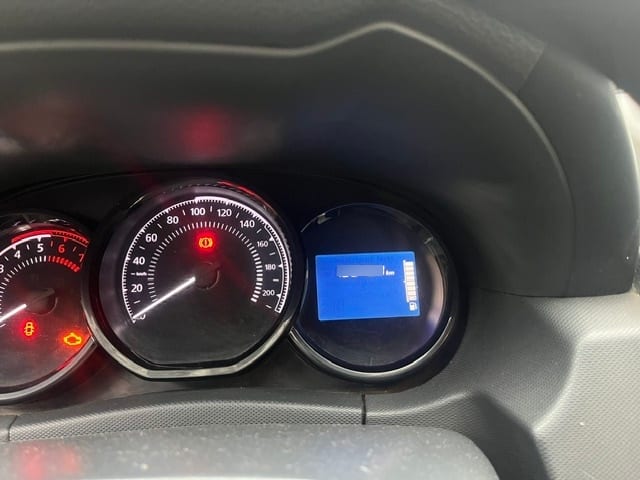 RENAULT DUSTER 1.6 Life Nav Mt año 2020