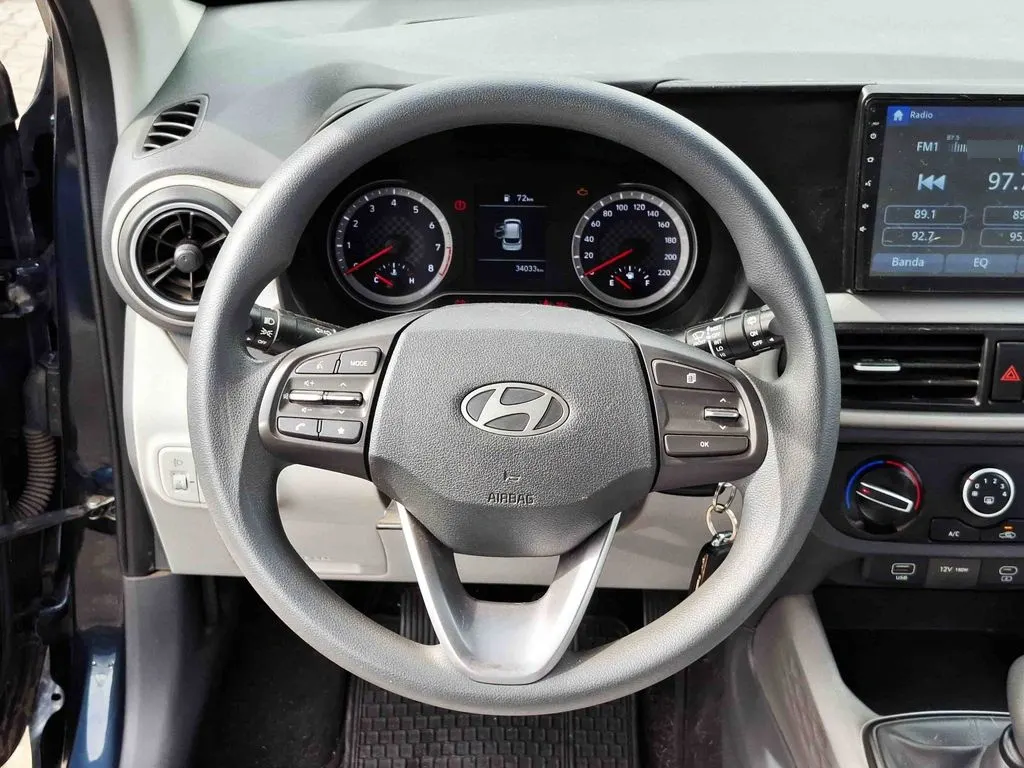 Hyundai Grand I10 1.2 Plus 4x2 Hb Mt 5p año 2024
