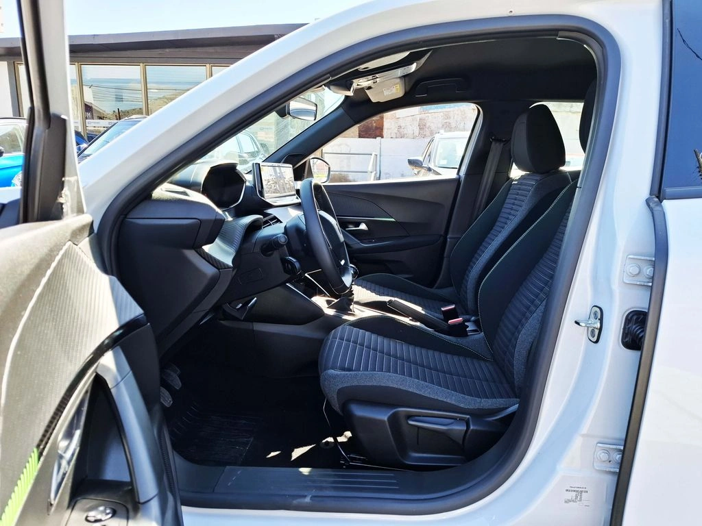 Peugeot 2008 Active año 2025