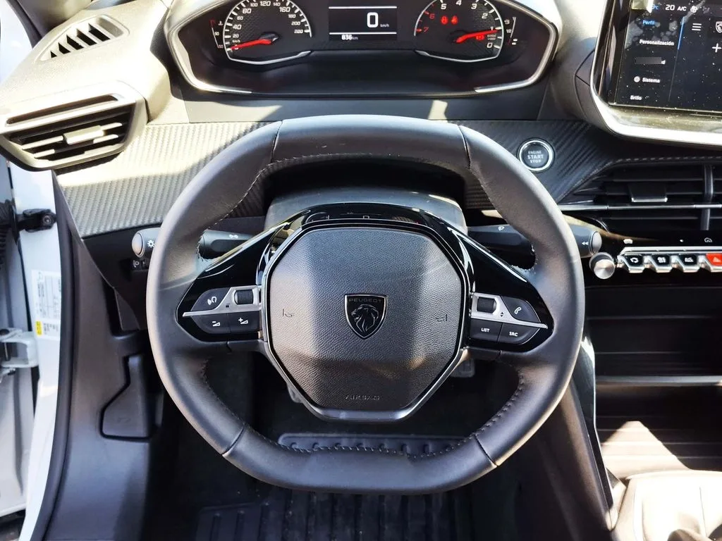 Peugeot 2008 Active año 2025