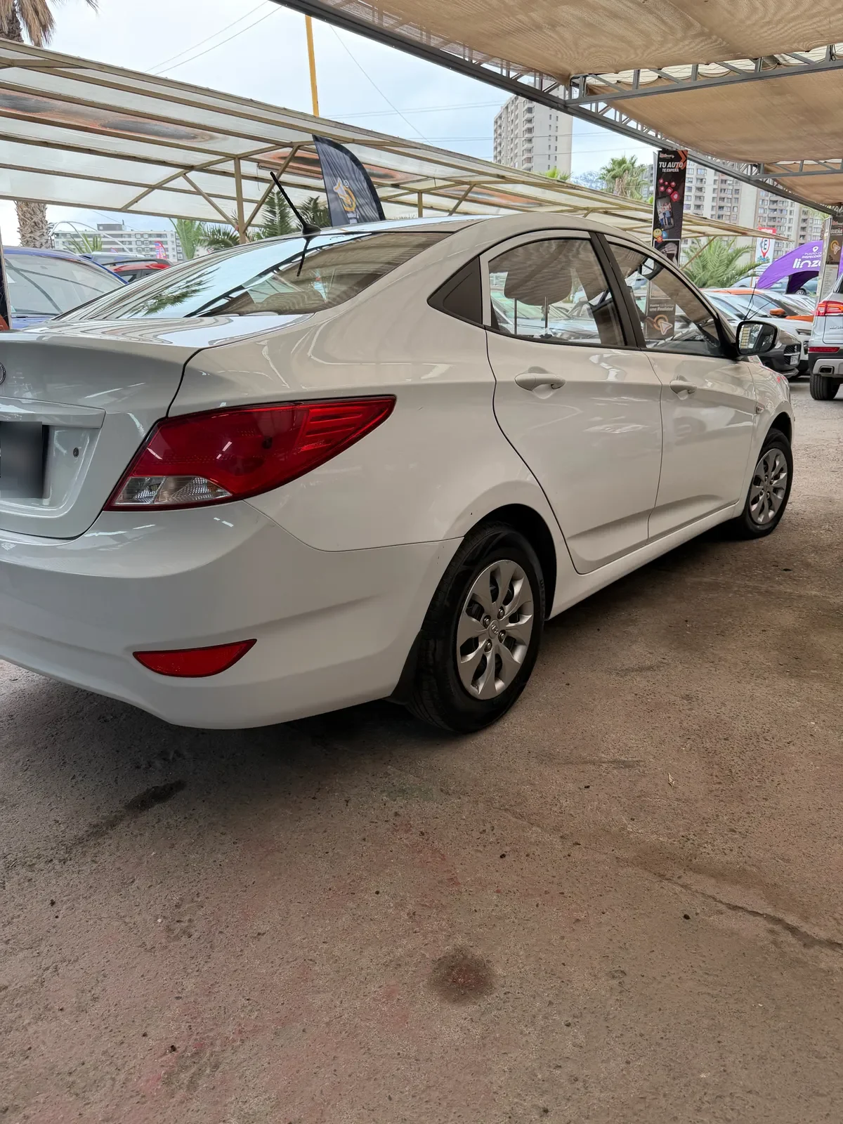 HYUNDAI ACCENT 1.4 Rb Sdn Gl Ac 2ab Mt año 2016