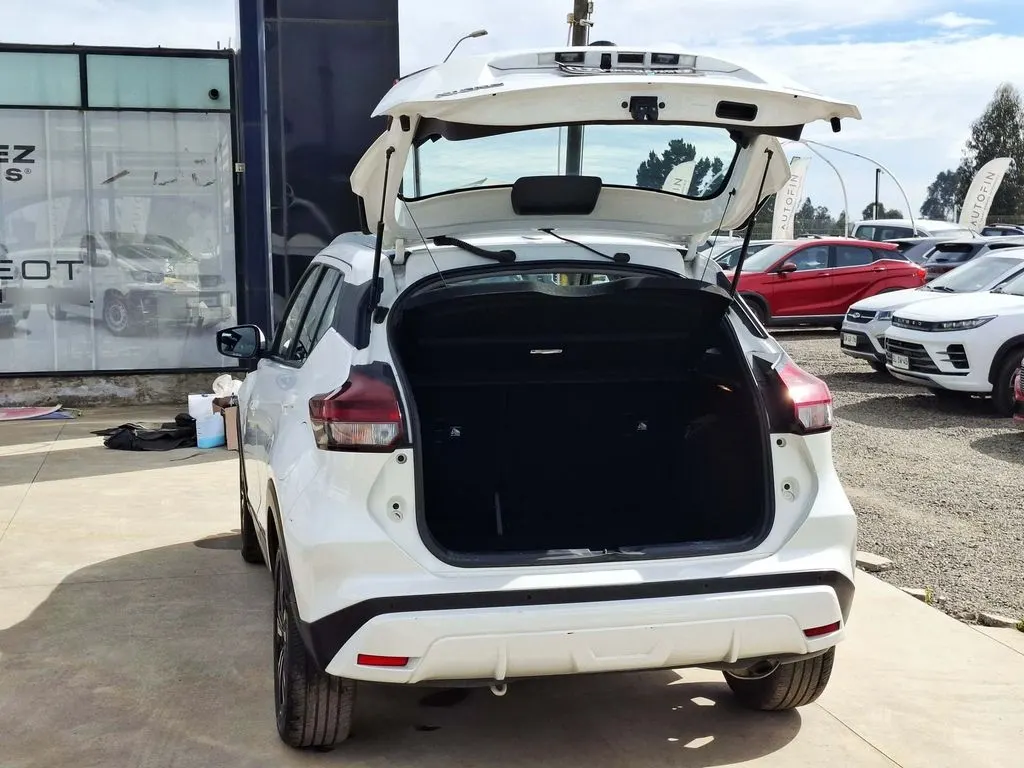 Nissan Kicks 1.6 Advance 4x2 Cvt At 5p año 2023