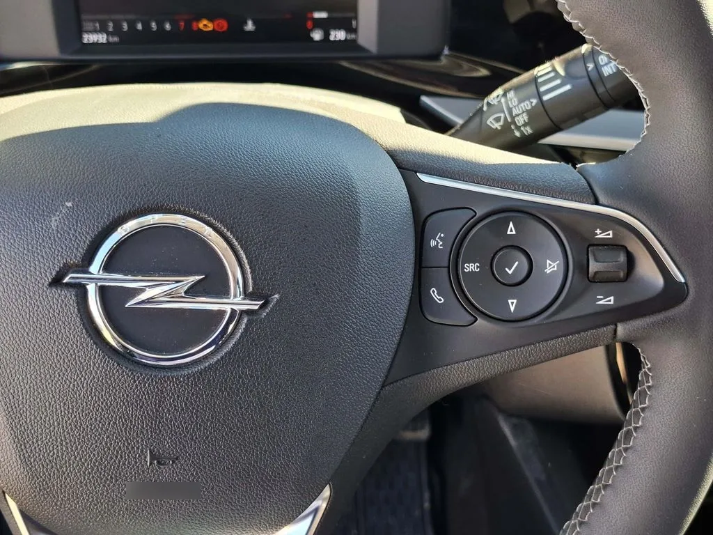 Opel Mokka Elegance 1.2t Mt6 año 2025