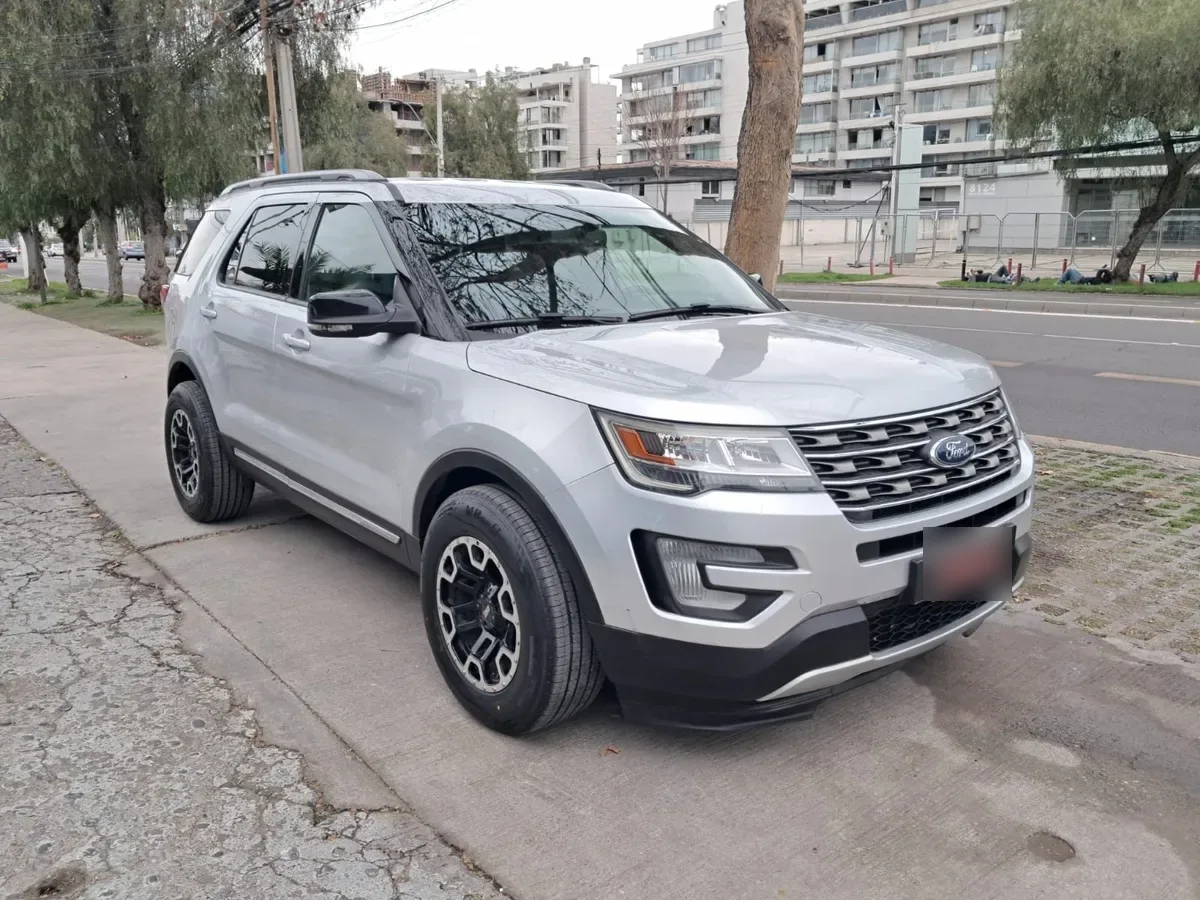 FORD EXPLORER 3.5 Xlt At año 2017