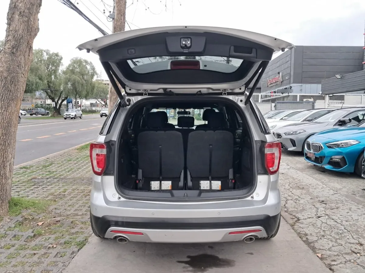 FORD EXPLORER 3.5 Xlt At año 2017