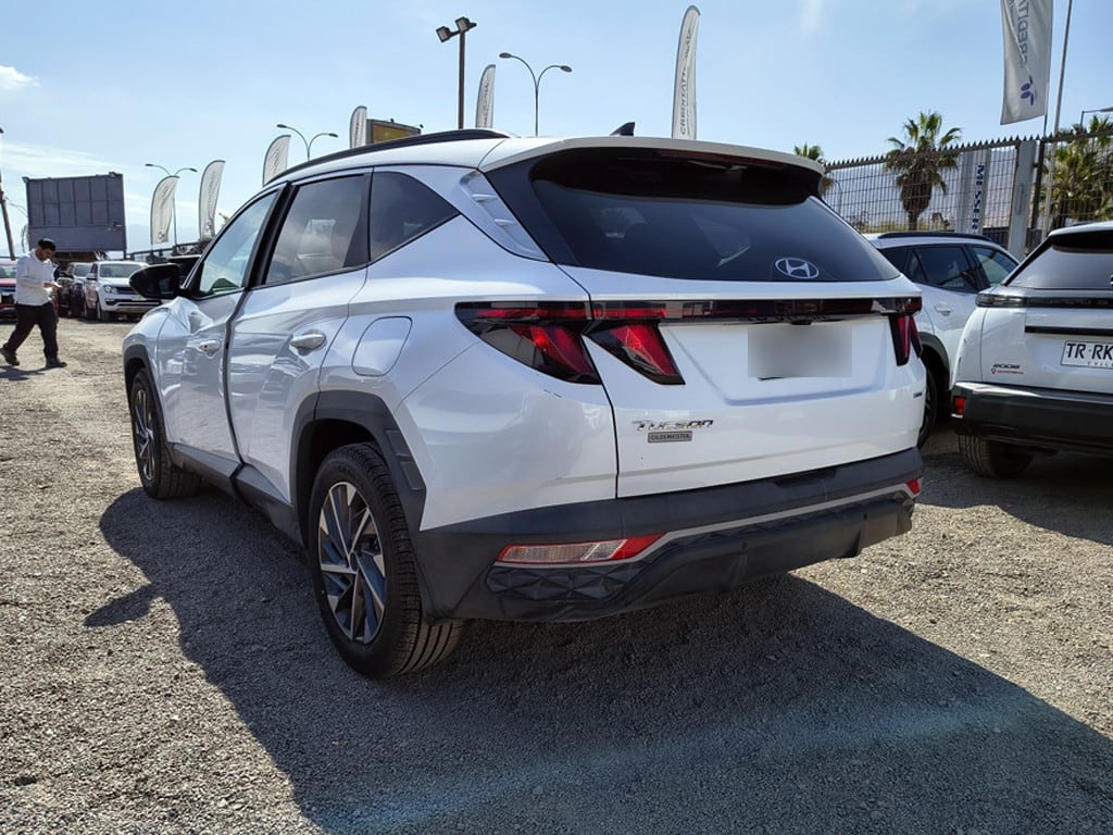 Hyundai Tucson 2.0 Gasolina 4x4 T/a año 2024