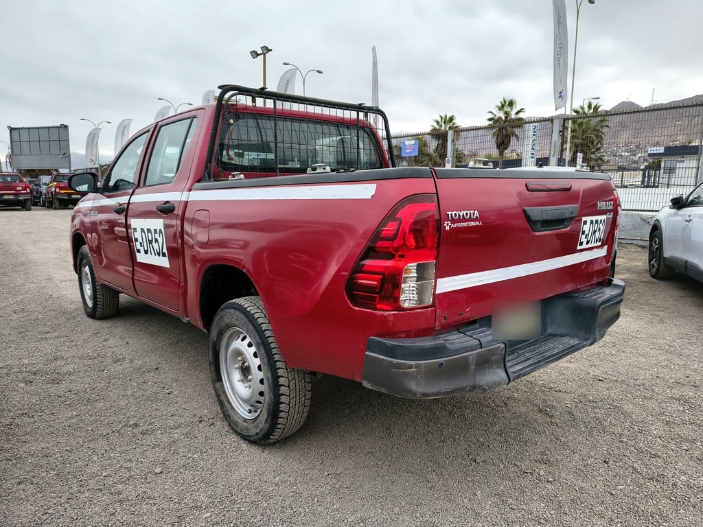 Toyota Hilux Tss 2.4 Diesel 4x2 T/m año 2021