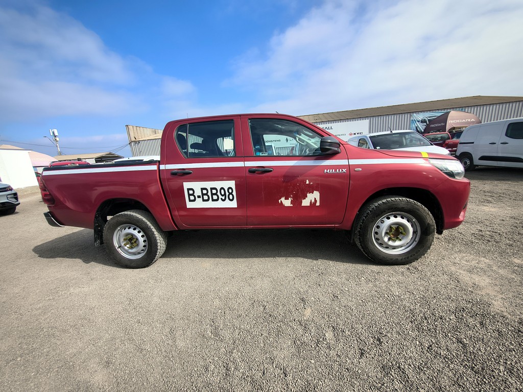 Toyota Hilux 2.4 Dx año 2022