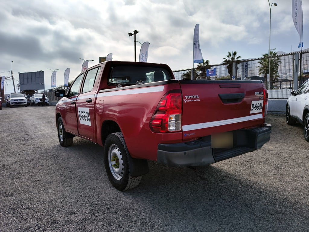 Toyota Hilux 2.4 Dx año 2022