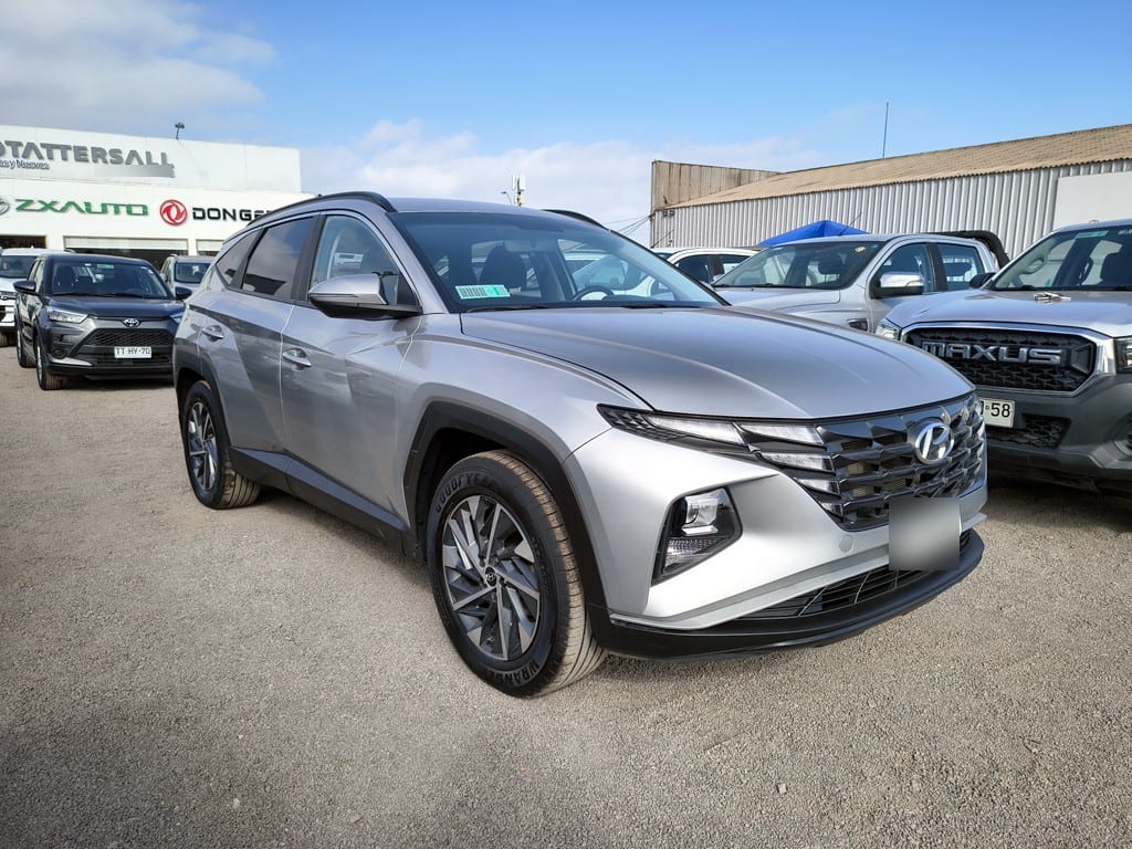 Hyundai Tucson 2.0 Gasolina 4x4 T/a año 2025
