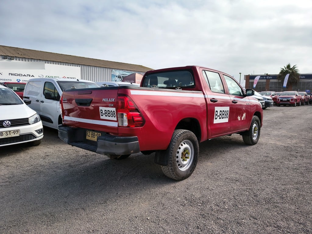 Toyota Hilux 2.4 Dx año 2022