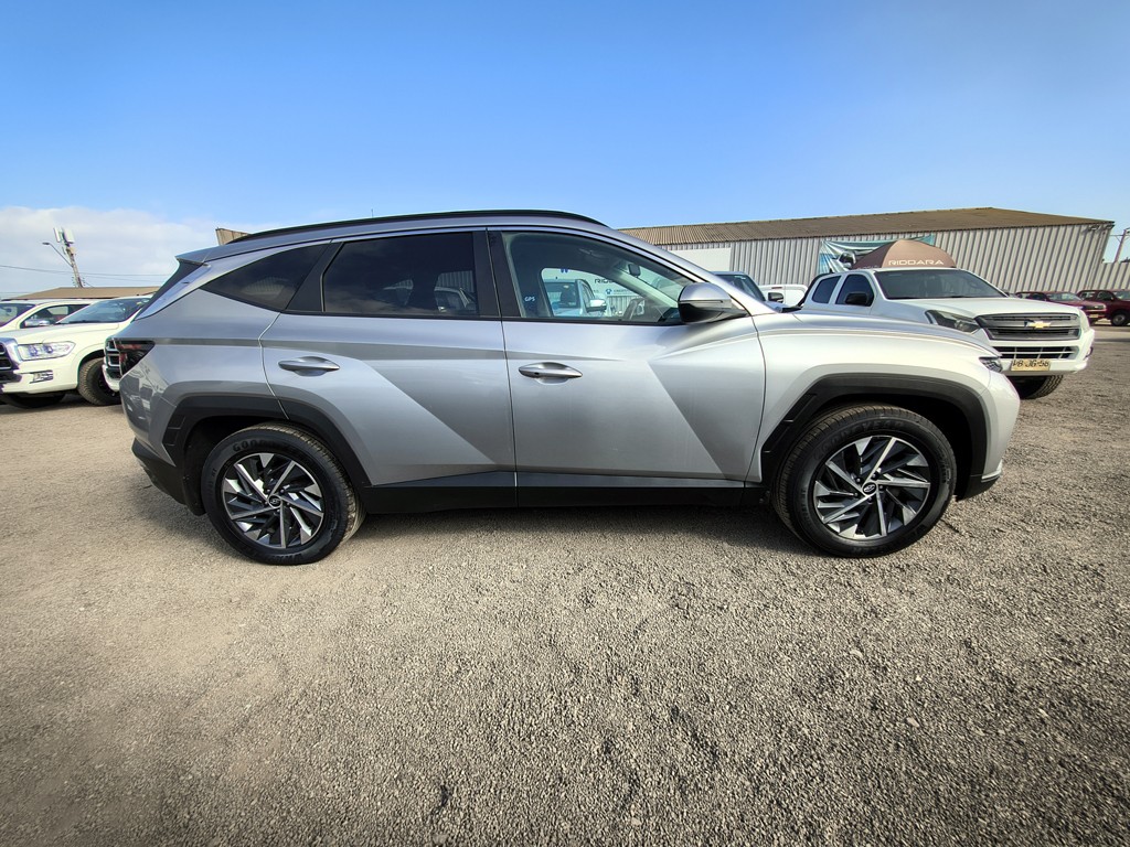 Hyundai Tucson 2.0 Gasolina 4x4 T/a año 2025