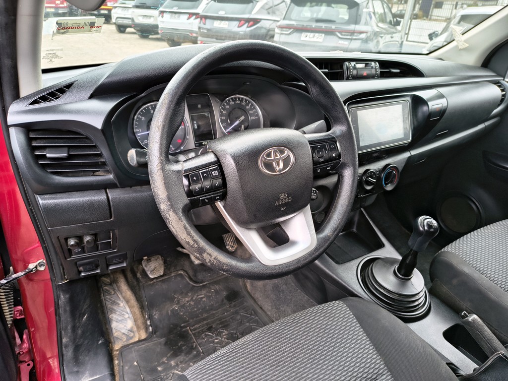 Toyota Hilux Tss 2.4 Diesel 4x2 T/m año 2021