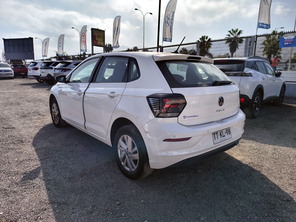 Volkswagen Polo Confortline 1.6 Gasolina 4x2 T/m año 2025