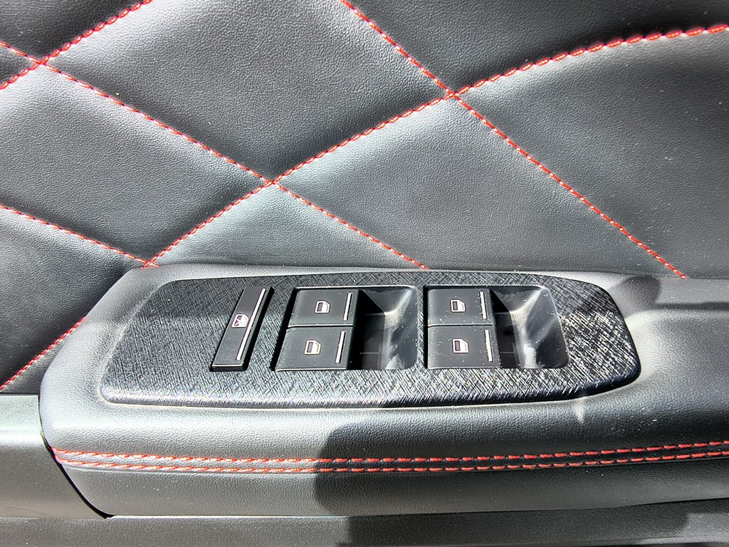 ZX Auto Grand Lion Dlx 4x4 año 2026
