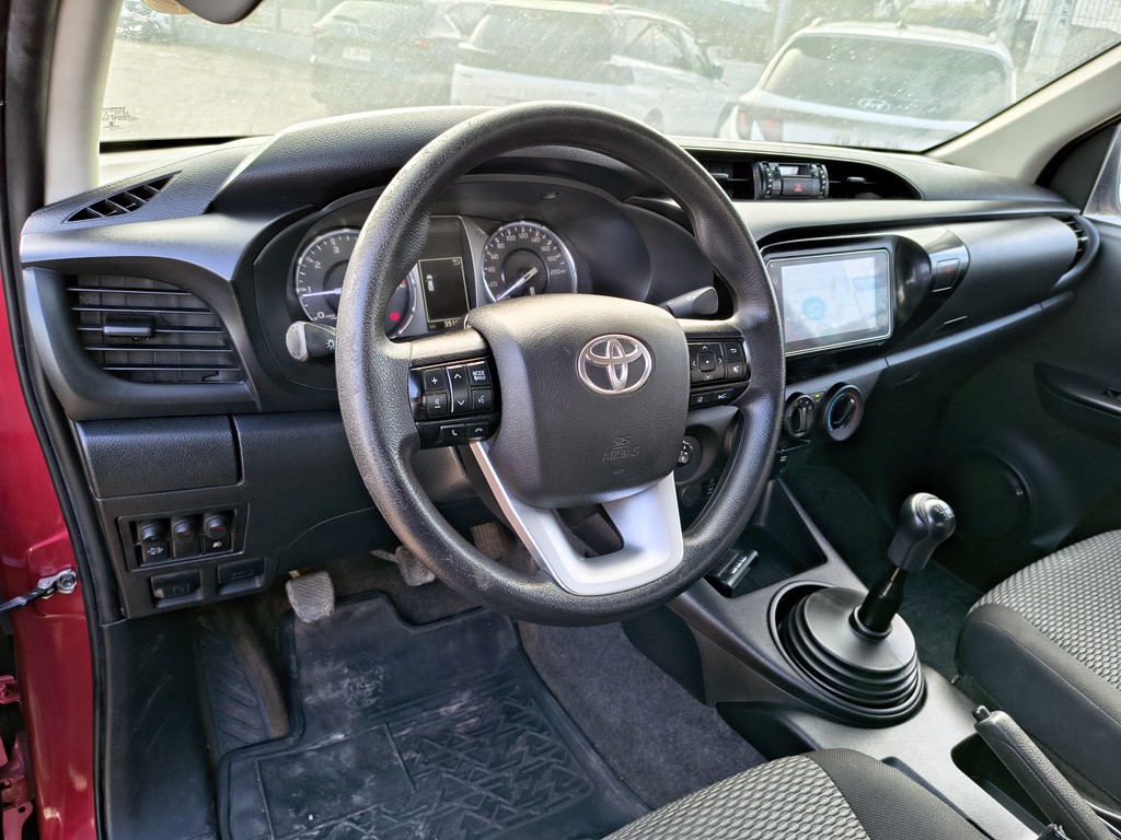 Toyota Hilux 2.4 Dx año 2022