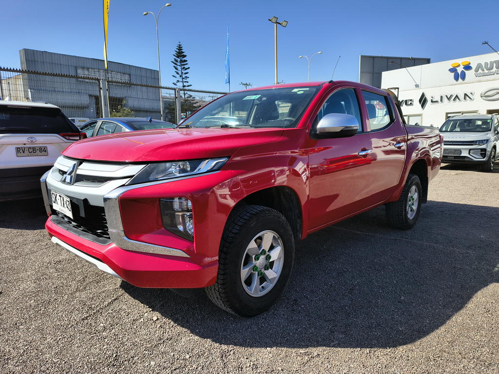Mitsubishi L200 L200 Katana 2.4 Diesel 4x2 T/m año 2022
