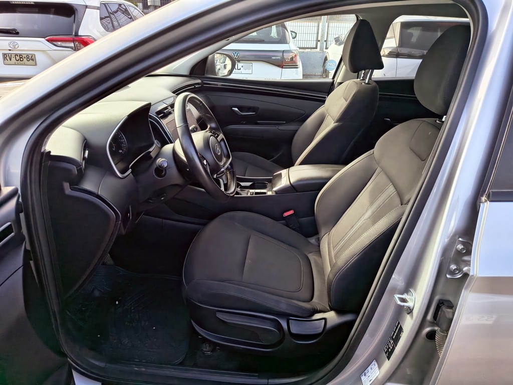 Hyundai Tucson 2.0 Gasolina 4x4 T/a año 2025