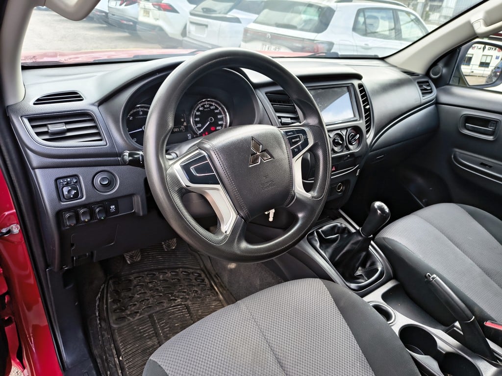Mitsubishi L200 L200 Katana 2.4 Diesel 4x2 T/m año 2023