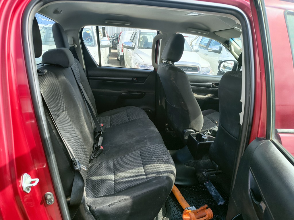 Toyota Hilux Tss 2.4 Diesel 4x4 T/m año 2022