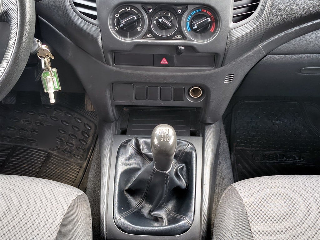 Mitsubishi L200 L200 Katana 2.4 Diesel 4x2 T/m año 2023