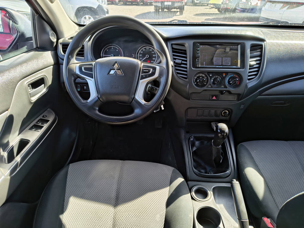Mitsubishi L200 L200 Katana 2.4 Diesel 4x2 T/m año 2022