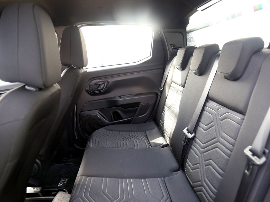 Ram 700 1.3 Bighorn 4x2 Dob. Cab. Mt 4p año 2024
