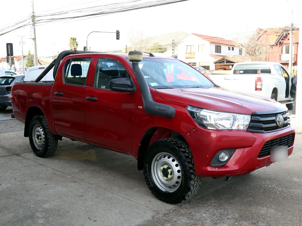 Toyota Hilux Dx 4x4 2.4 año 2023