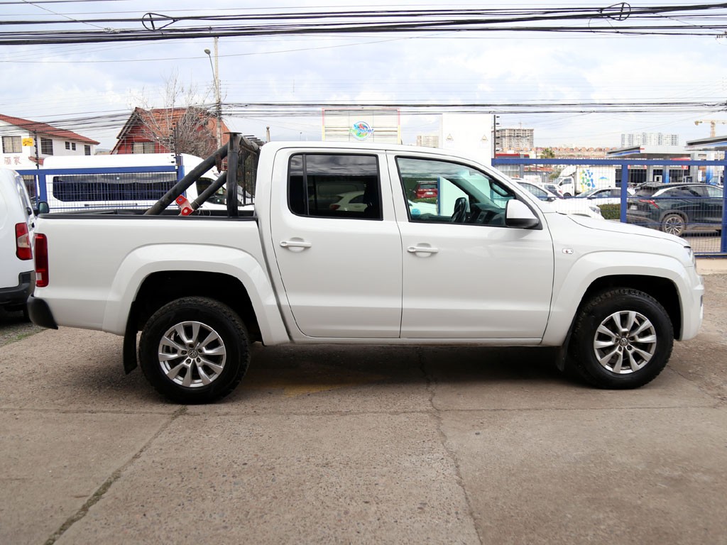 Volkswagen Amarok Dcab Tdi 4x4 Trendline 2.0 año 2023