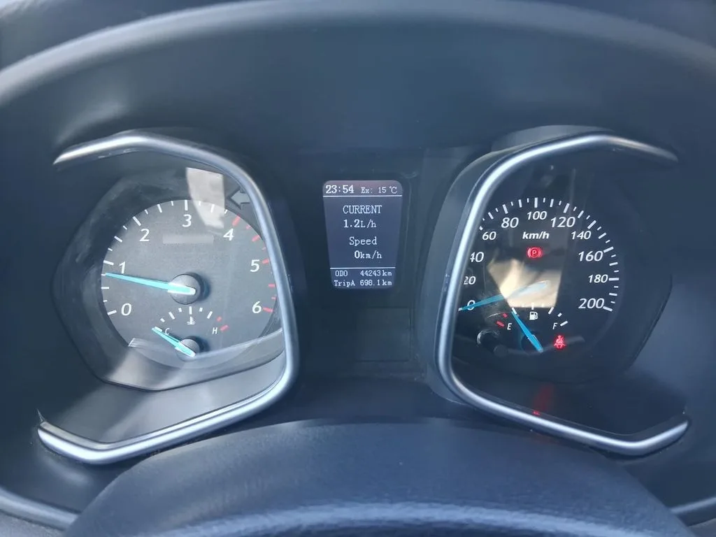 ZX Auto Terralord Dlx 4x2 año 2023