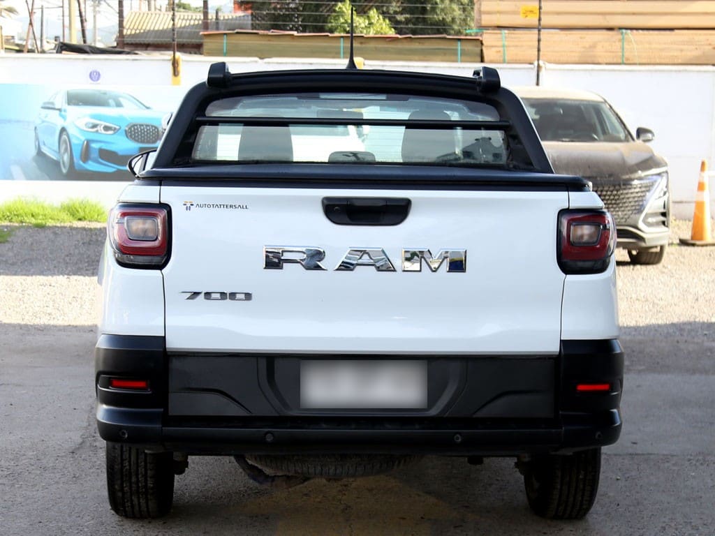 Ram 700 Bighorne Dcab 1.3 año 2024