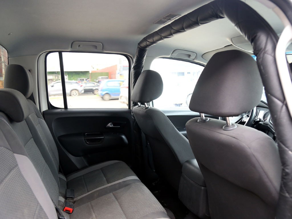 Volkswagen Amarok Dcab Tdi 4x4 Trendline 2.0 año 2023