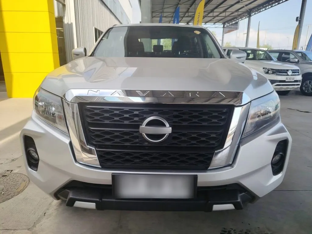 Nissan Navara Navara D Cab 2.3 Mt 4x2 año 2023